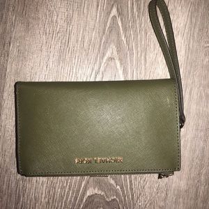 Michael kors wallet